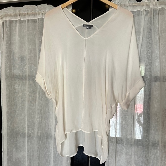 100% Silk Vince Double V Blouse - Picture 1 of 5